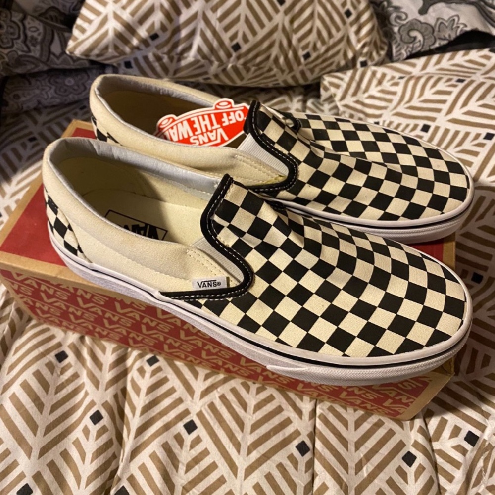 COPY - Vans slip on checkered shoes